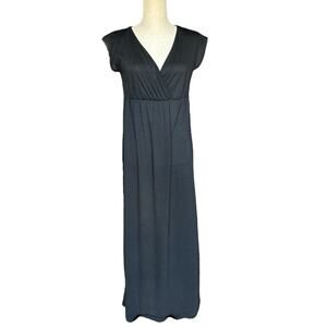 Black V-Neck Short Sleeve Maxi Dress - Princess Cut - Size Small